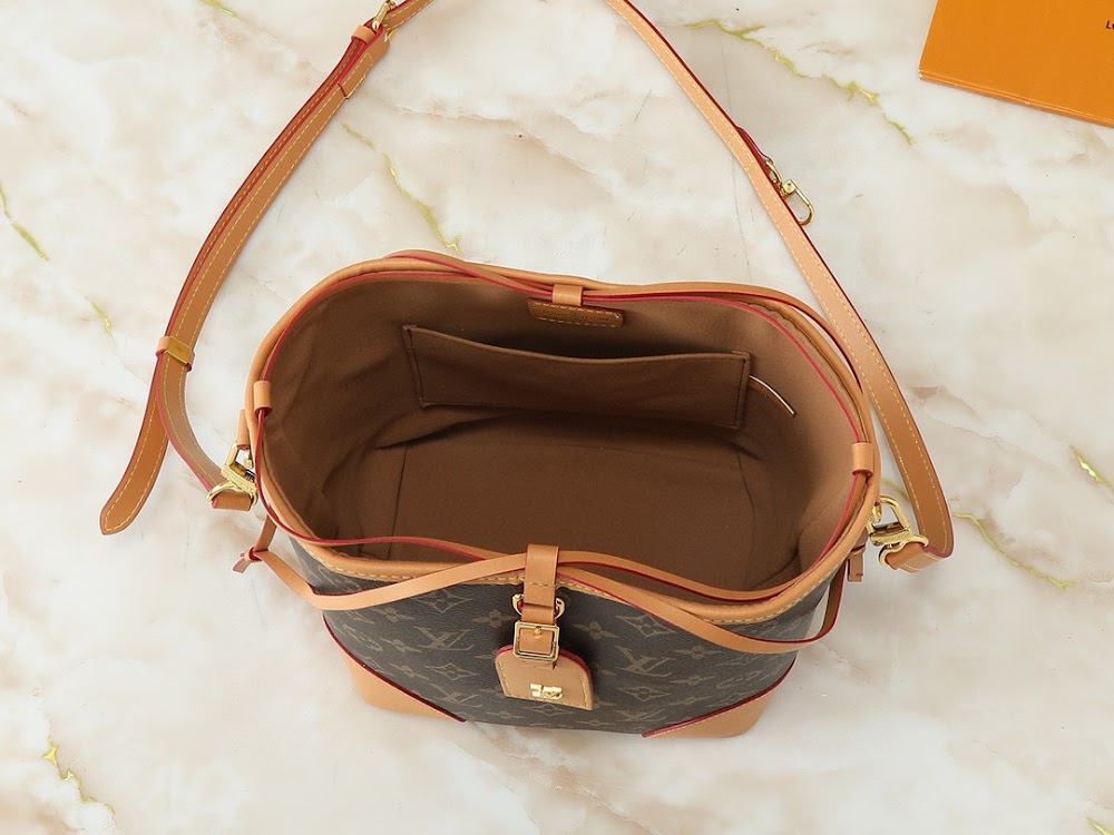 Dragons Bags ln Luxury Bag --81548