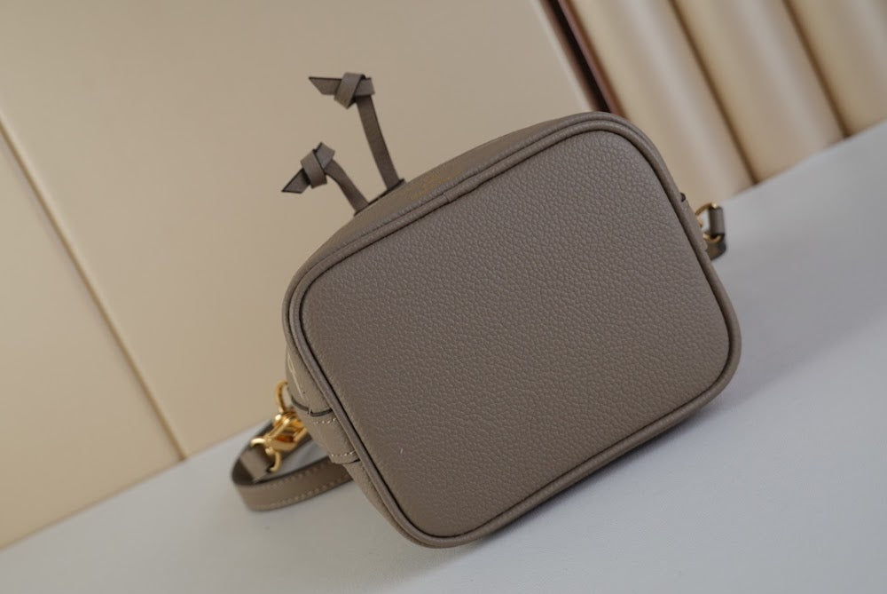 Dragons Bags ln Luxury Bag --58625