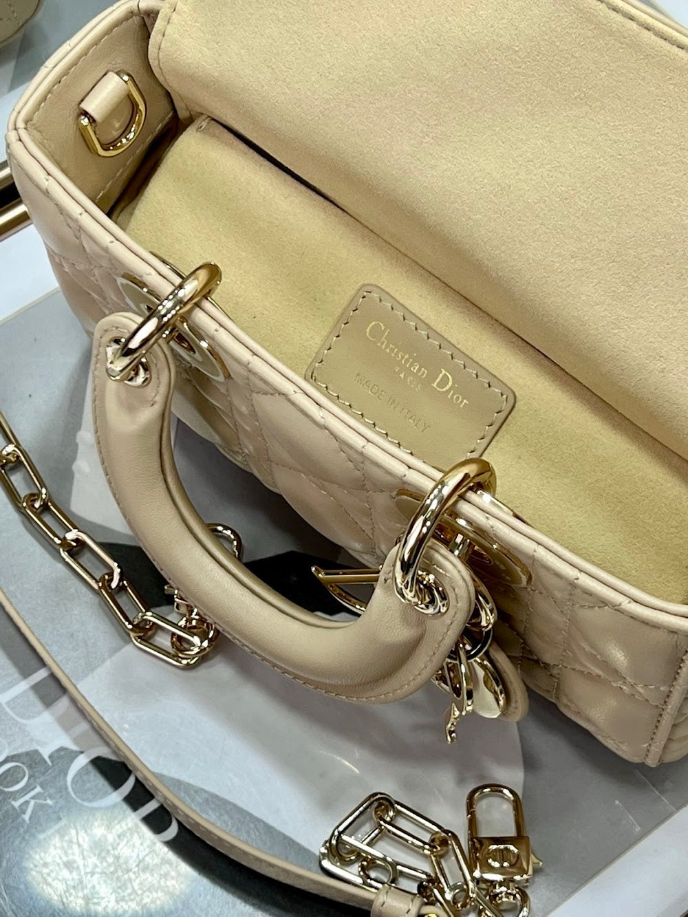 Dragons BagsDiorn Luxury Bag --115609