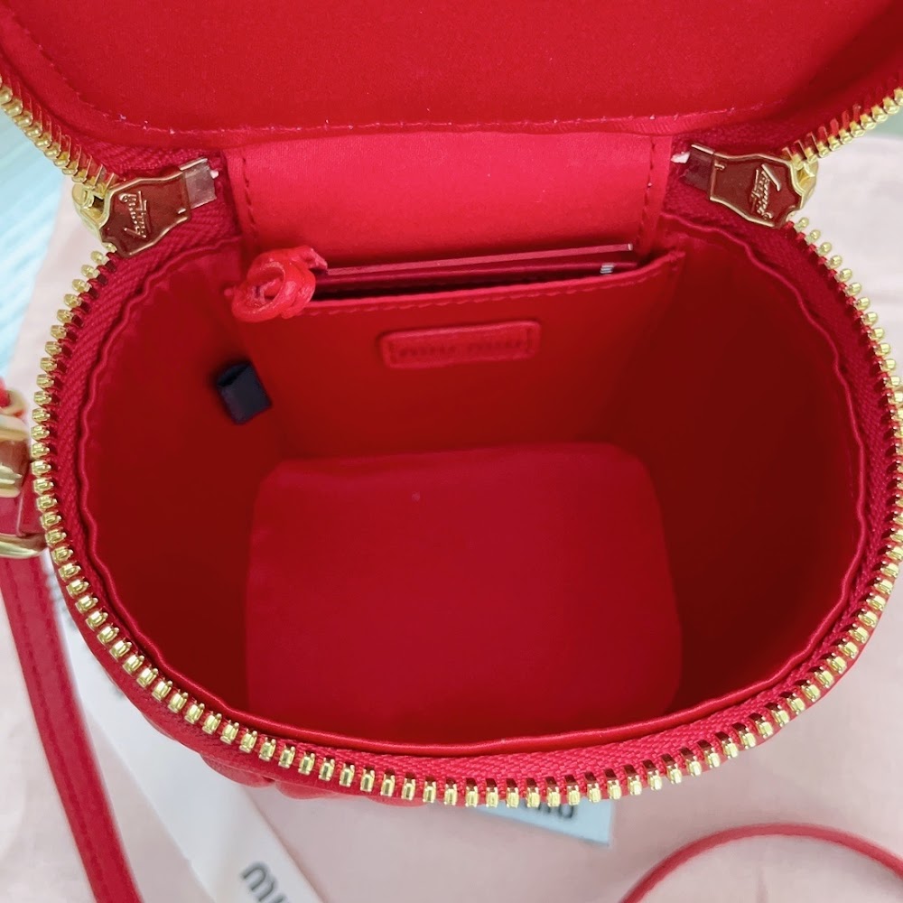 Dragons Bags Miun Miun Luxury Bag --123280