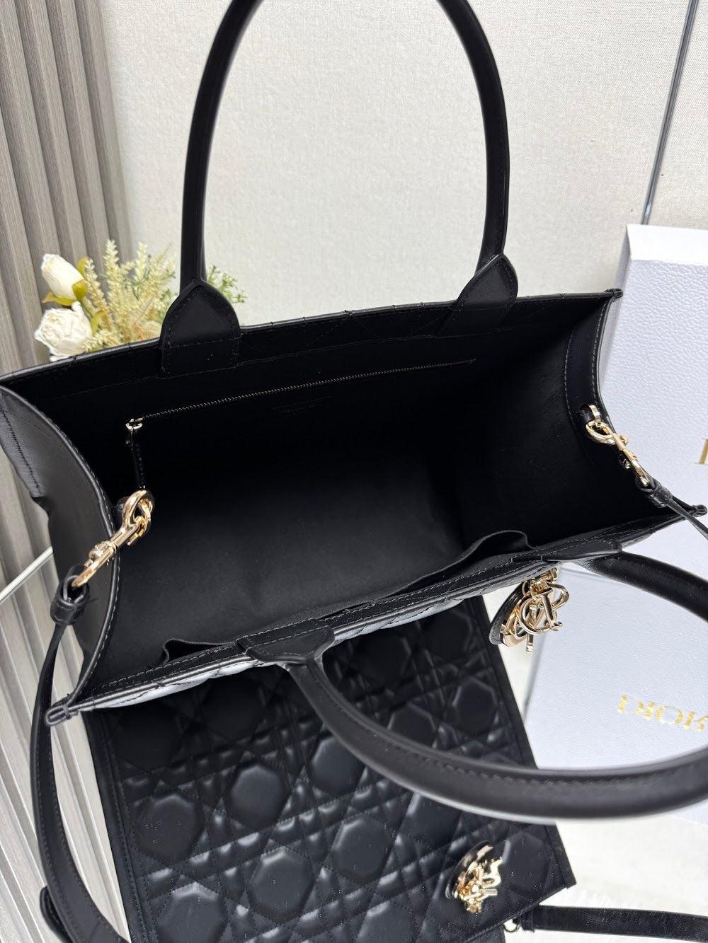 Dragons BagsDiorn Luxury Bag --115248