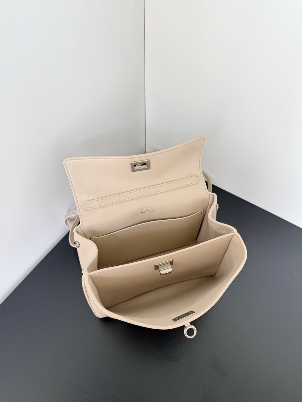 Dragons Bags Balenciaga Luxury Bag --111425