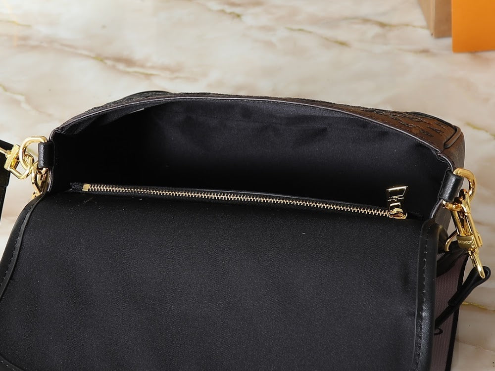 Dragons Bags ln Luxury Bag --77689