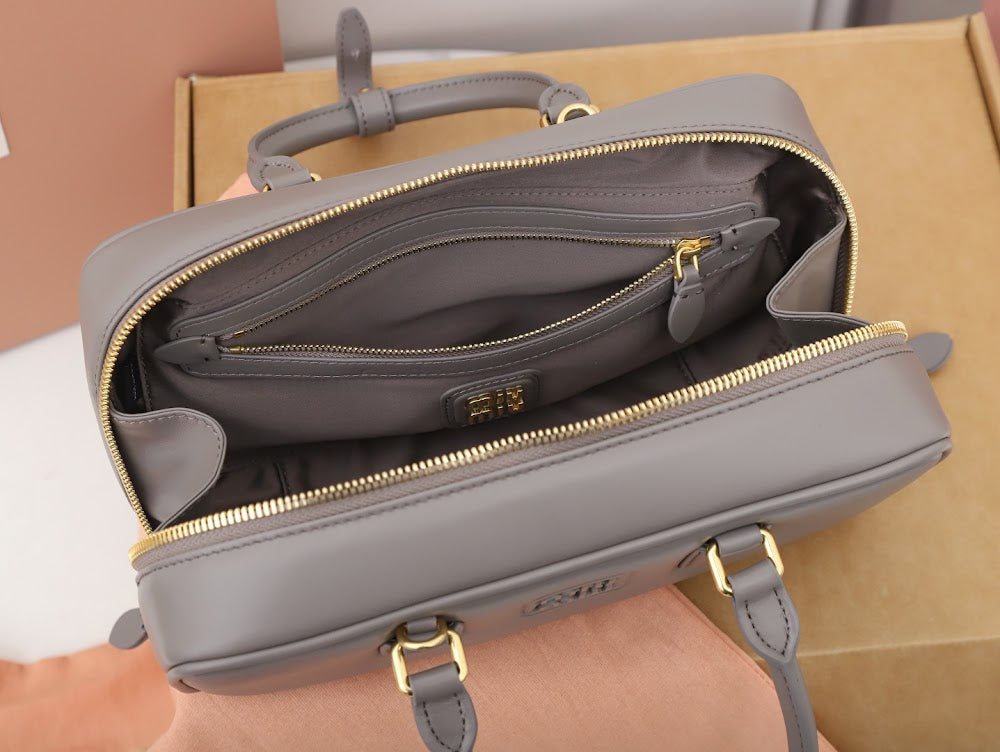 Dragons Bags Miun Miun Luxury Bag --123423
