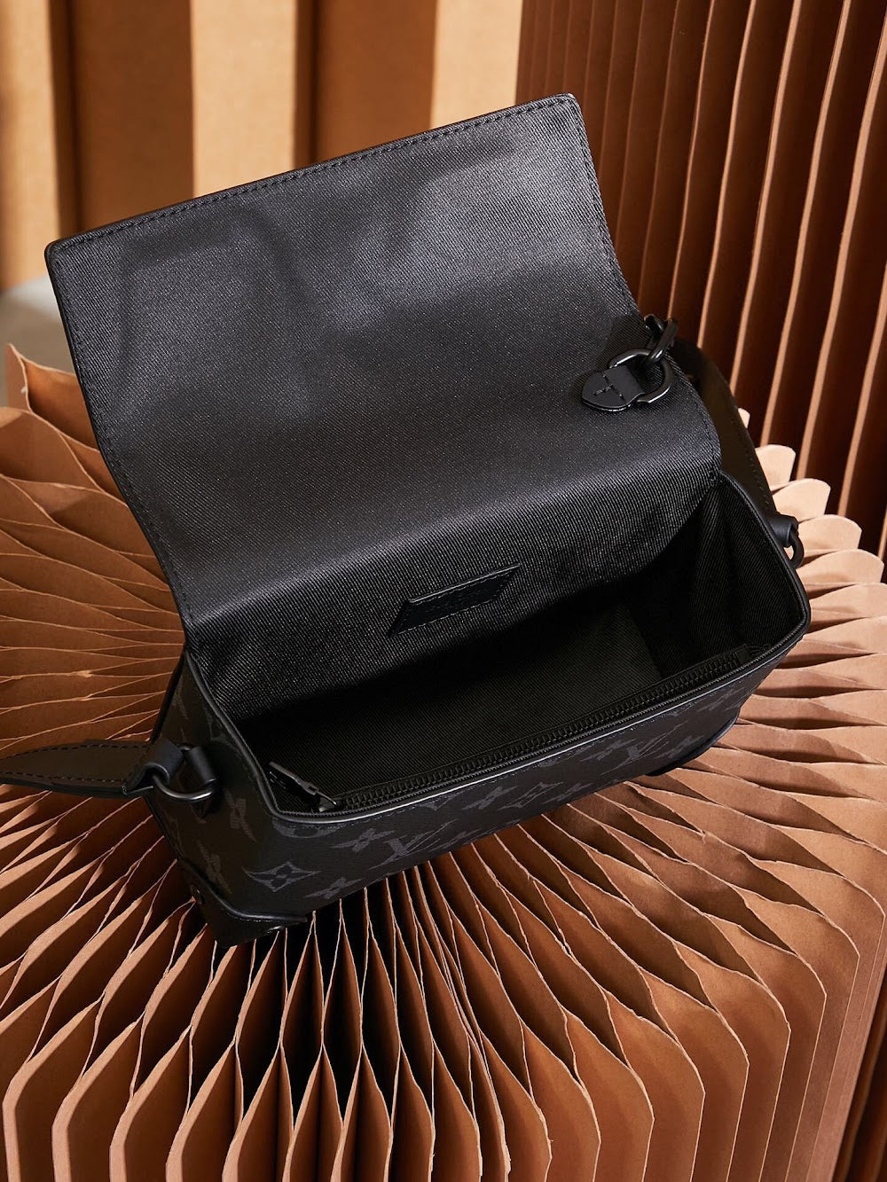 Dragons Bags ln Luxury Bag --70971