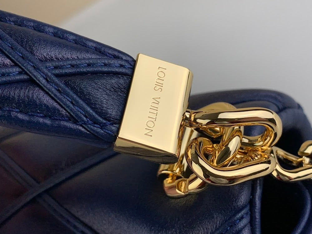 Dragons Bags ln Luxury Bag --68615