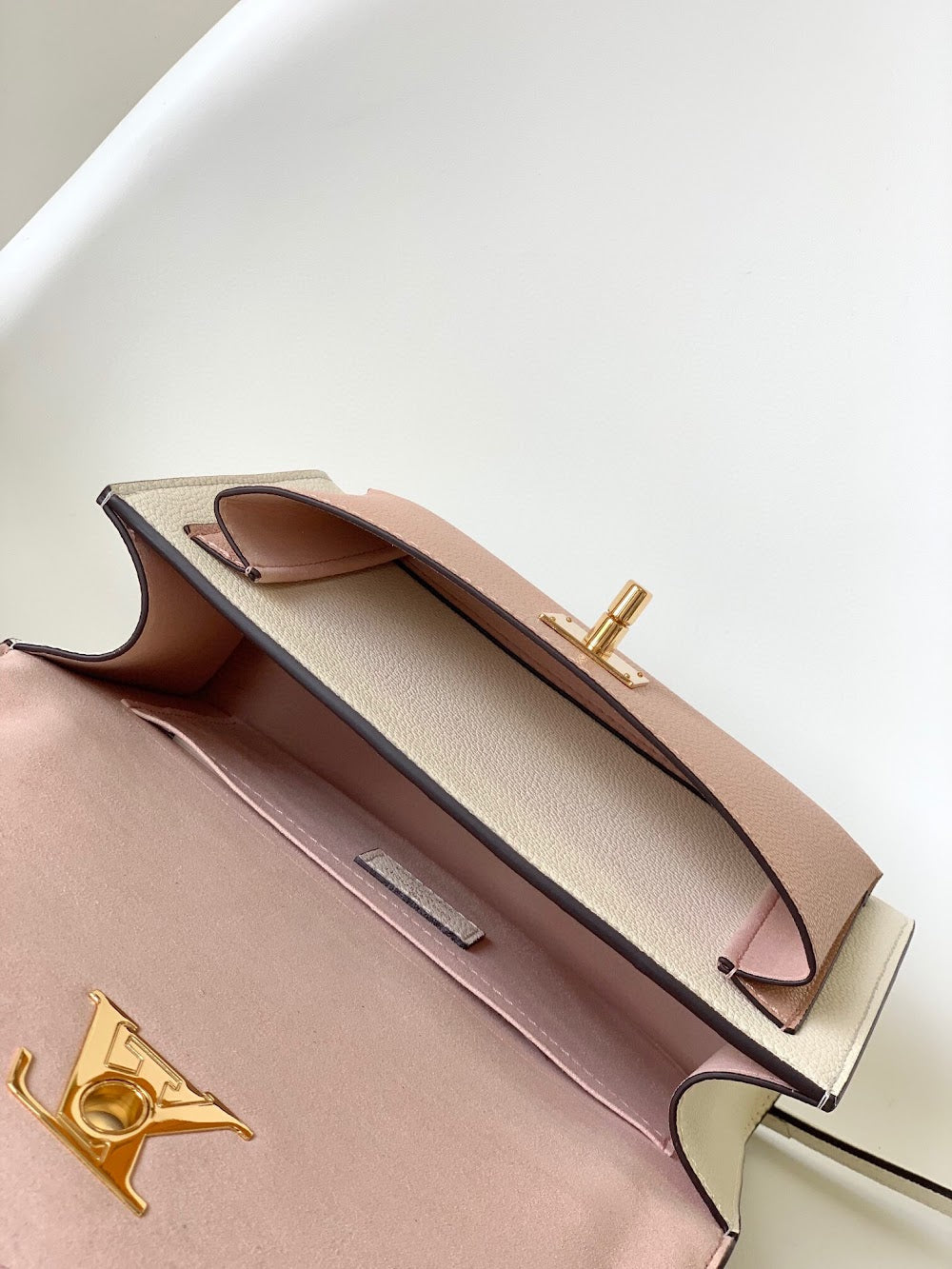 Dragons Bags ln Luxury Bag --81375