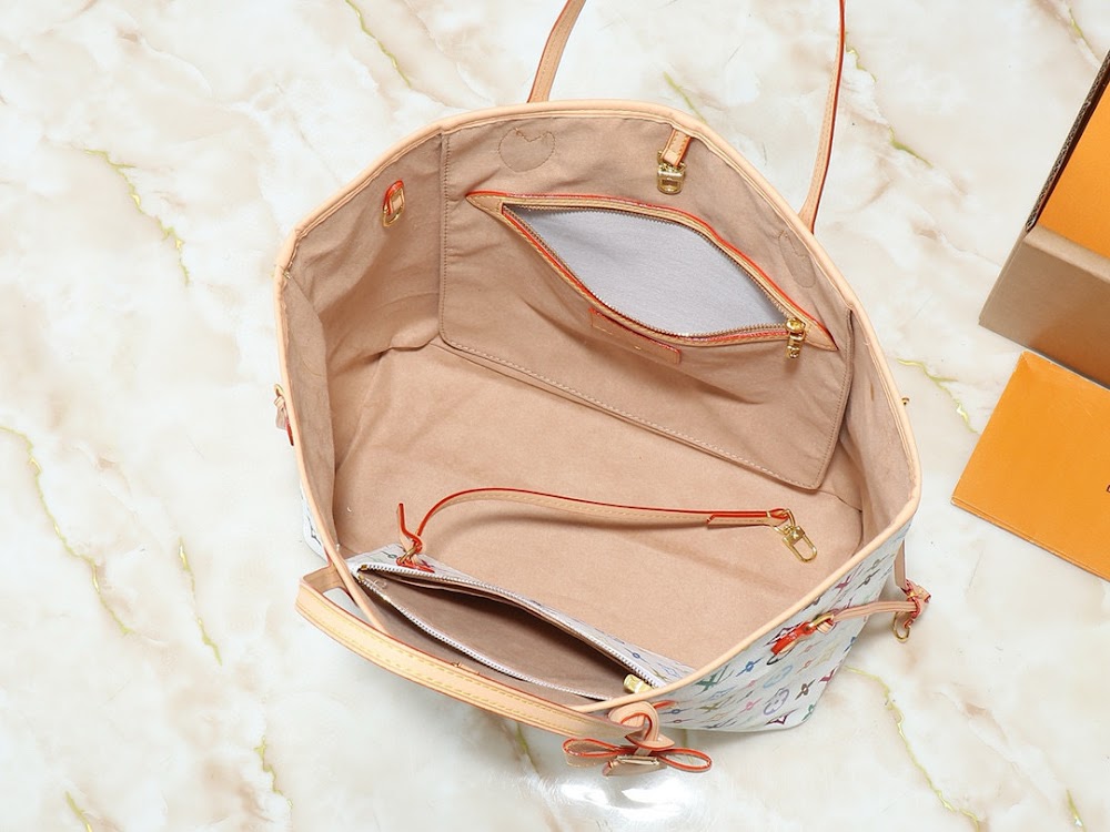 Dragons Bags ln Luxury Bag --81631