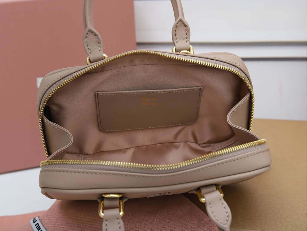 Dragons Bags Miun Miun Luxury Bag --122758