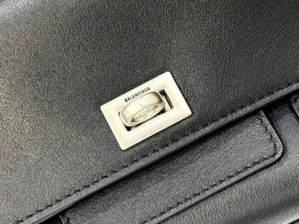 new-luxury-designer-bags-nm10784