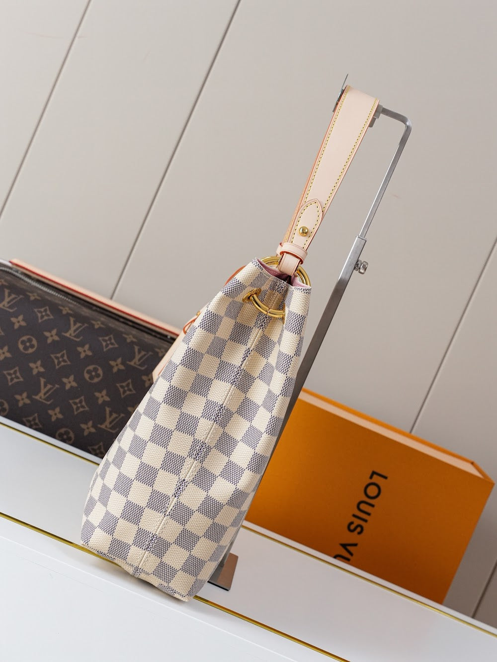 Dragons Bags ln Luxury Bag --81765