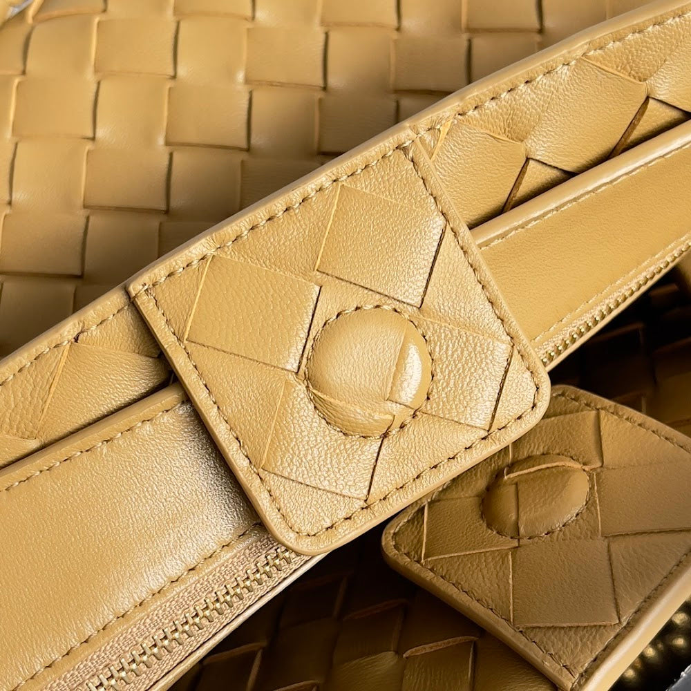 new-luxury-designer-bags-nm10667