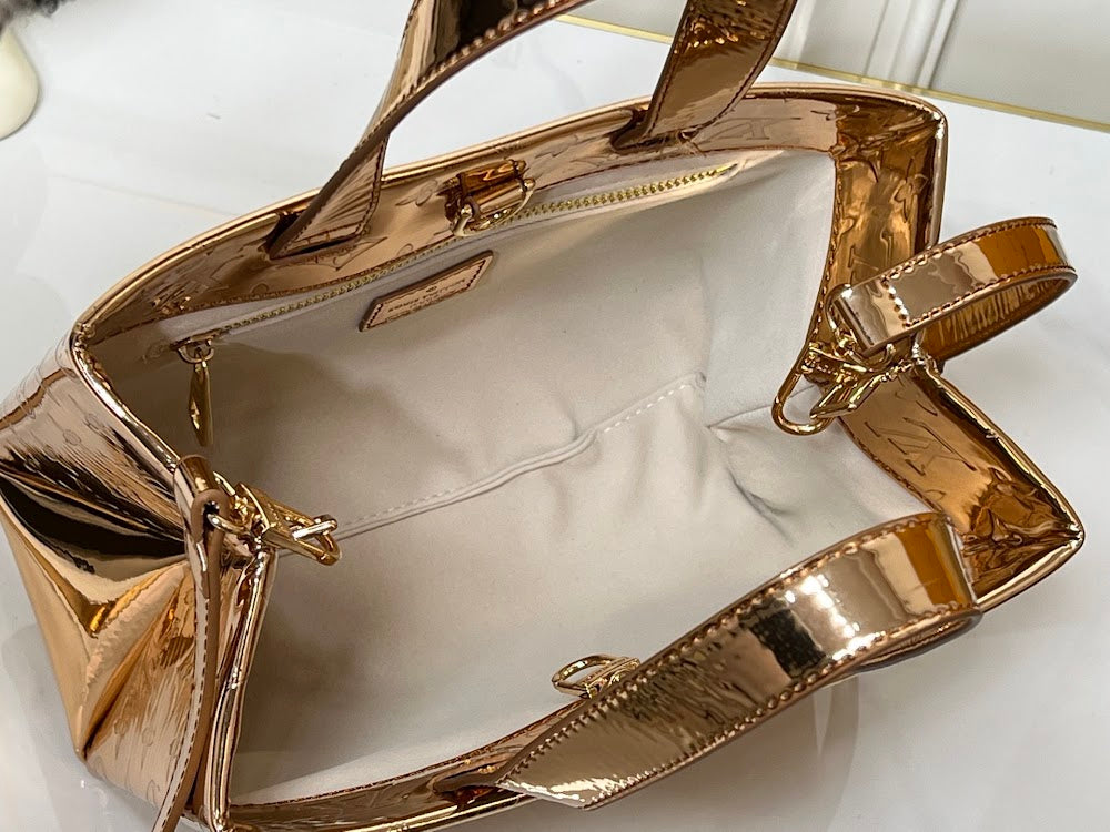 Dragons Bags ln Luxury Bag --77781