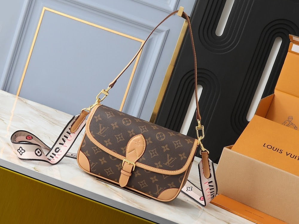 Dragons Bags ln Luxury Bag --76471