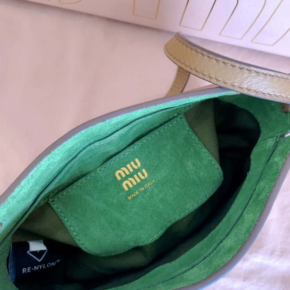 Dragons Bags Miun Miun Luxury Bag --122555
