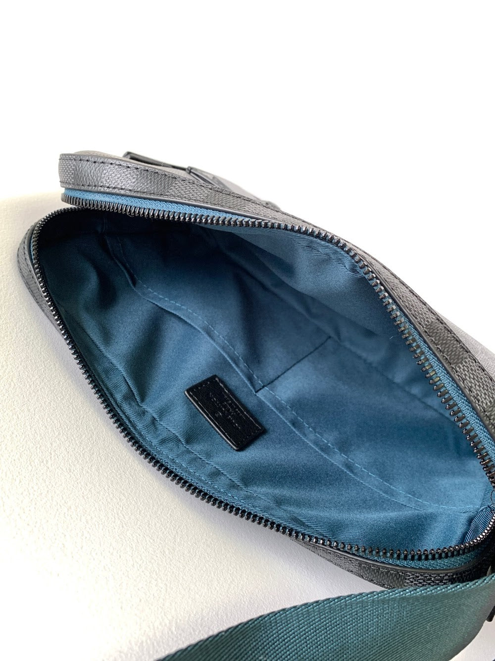 Dragons Bags ln Luxury Bag --70125