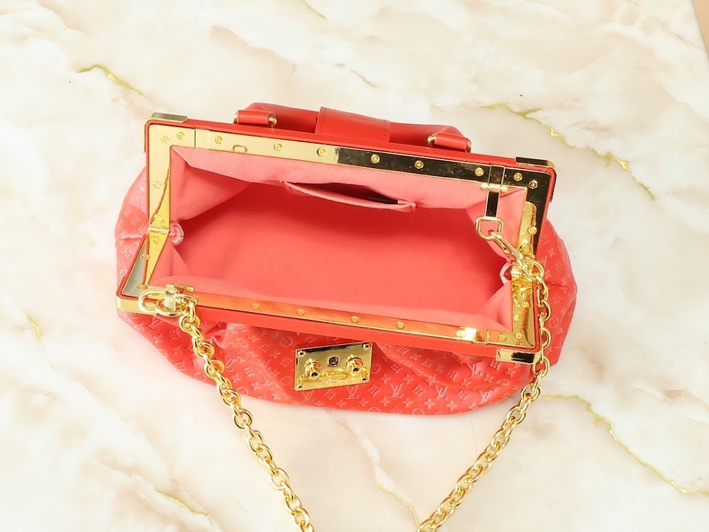 Dragons Bags ln Luxury Bag --78606