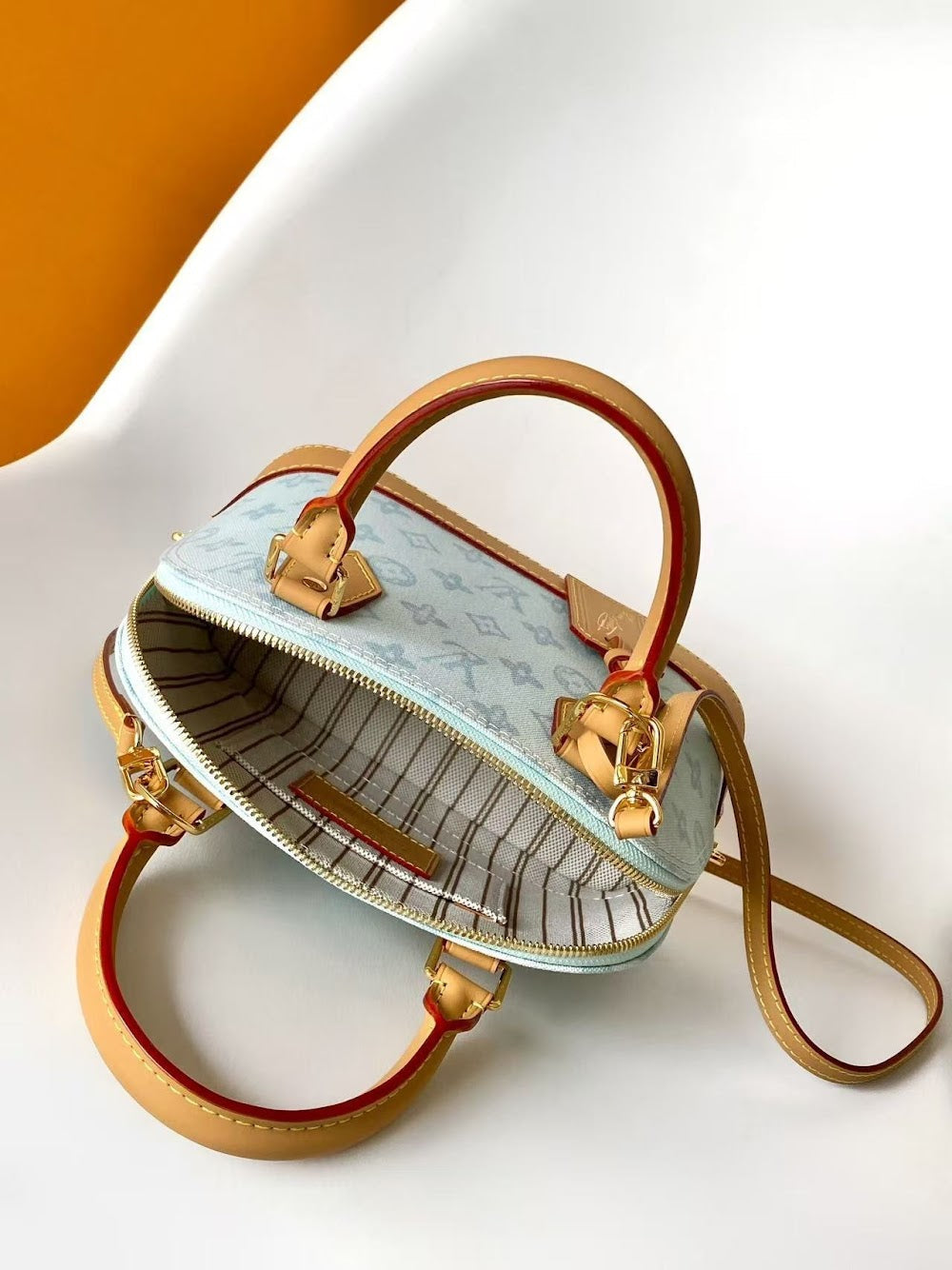 Dragons Bags ln Luxury Bag --81860