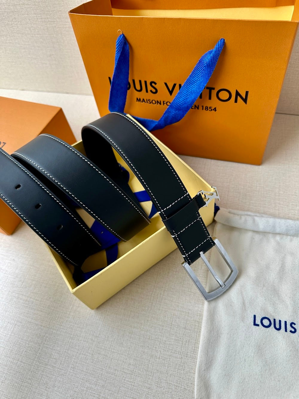 Dragons Bags ln Luxury Belt --100409