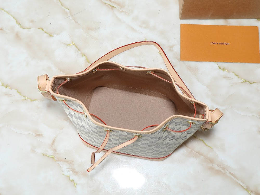 Dragons Bags ln Luxury Bag --81726