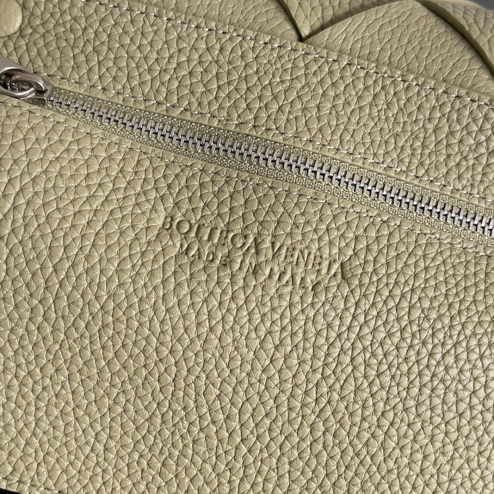new-luxury-designer-bags-nm10587
