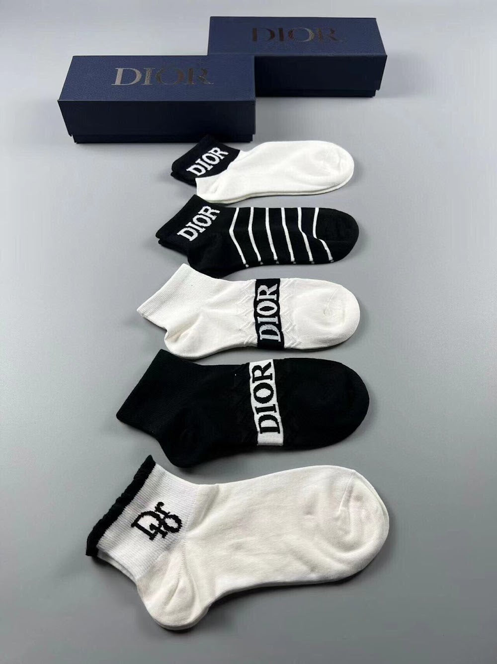 Dragons Bags Premium Luxury Socks --98151