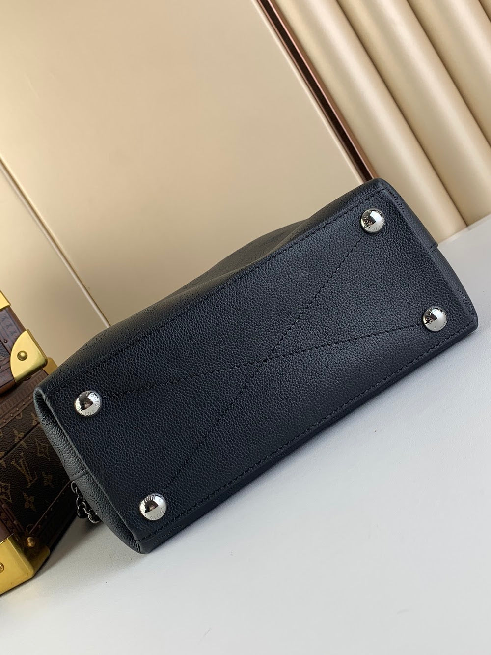 Dragons Bags ln Luxury Bag --61161