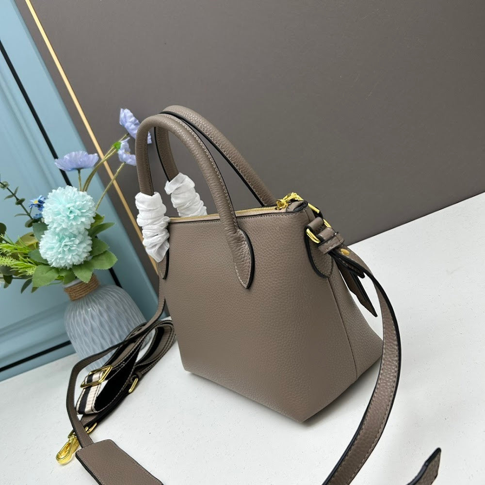Dragons Bags pradn Luxury Bag --73103