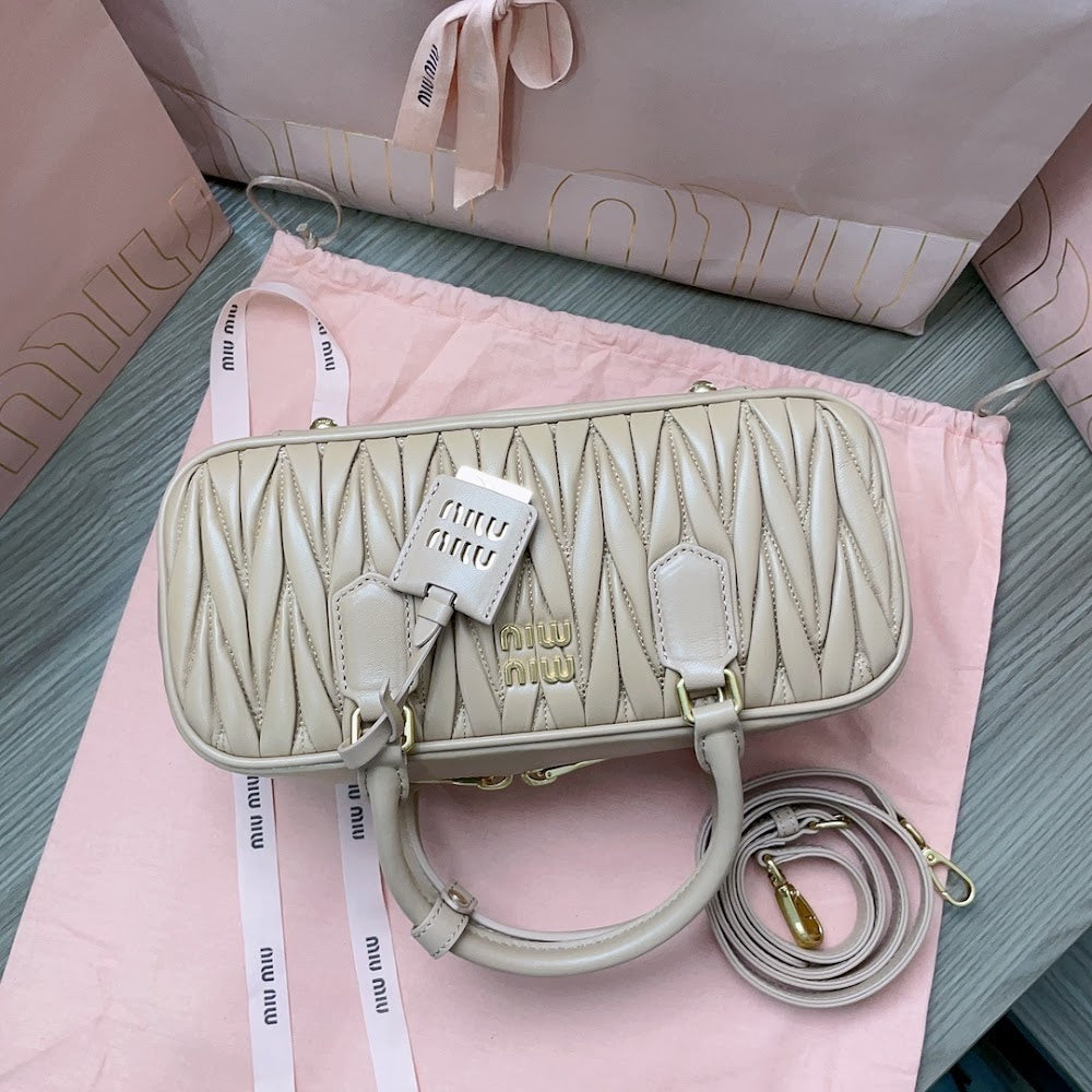 Dragons Bags Miun Miun Luxury Bag --122387