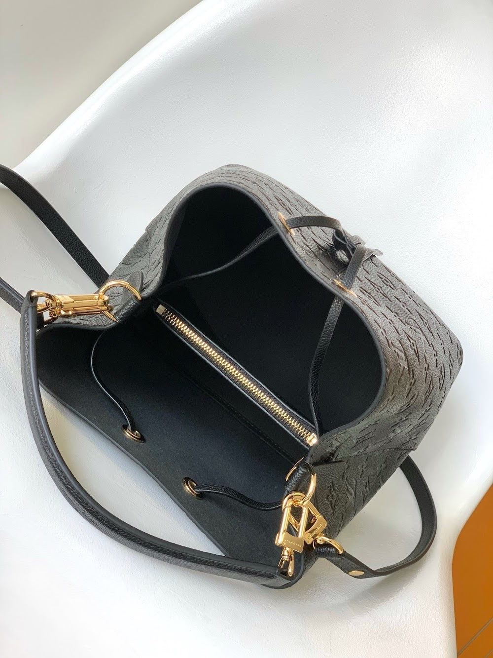 Dragons Bags ln Luxury Bag --81782