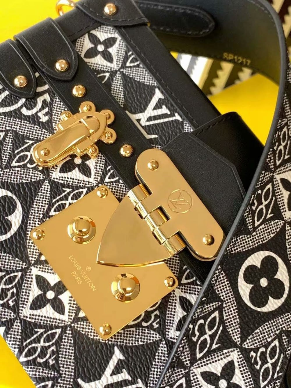 Dragons Bags ln Luxury Bag --65963