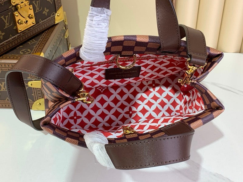Dragons Bags ln Luxury Bag --62795