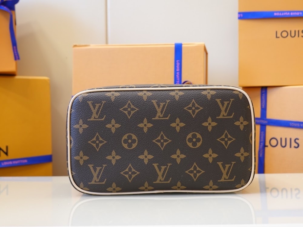 Dragons Bags ln Luxury Bag --66559