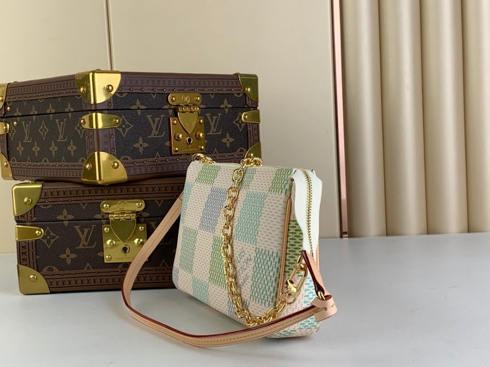 Dragons Bags ln Luxury Bag --68883