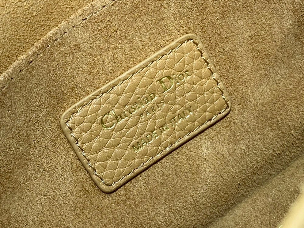 Dragons BagsDiorn Luxury Bag --116027