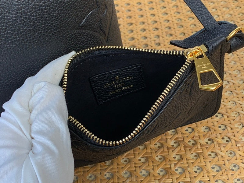 Dragons Bags ln Luxury Bag --69322