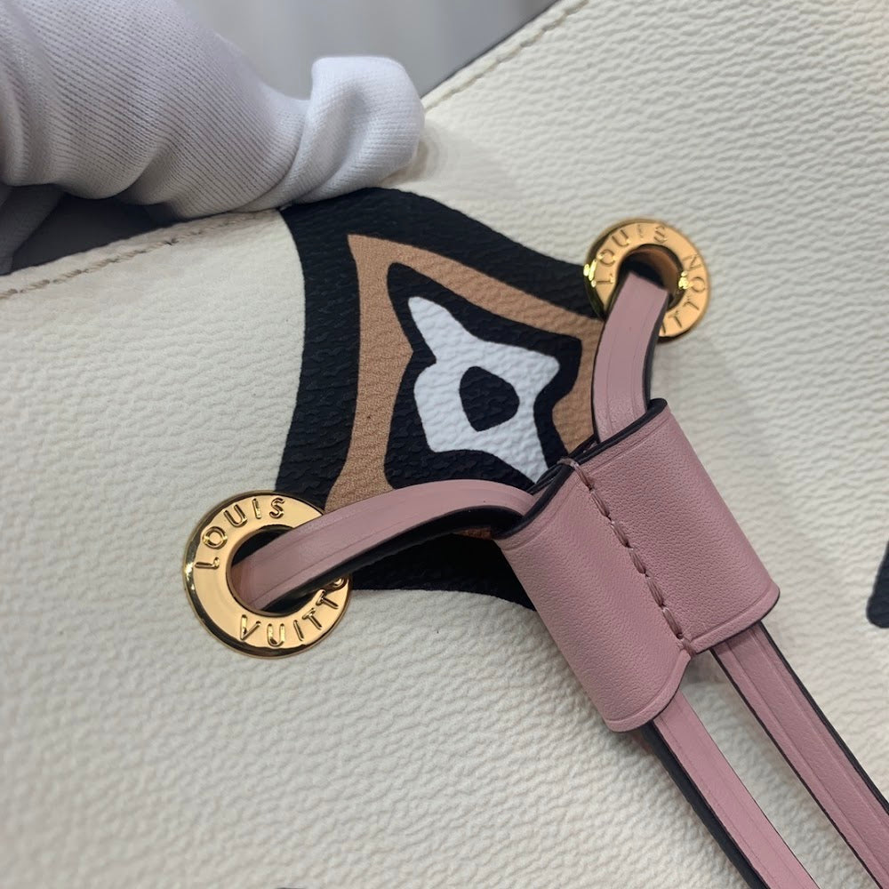 Dragons Bags ln Luxury Bag --60070
