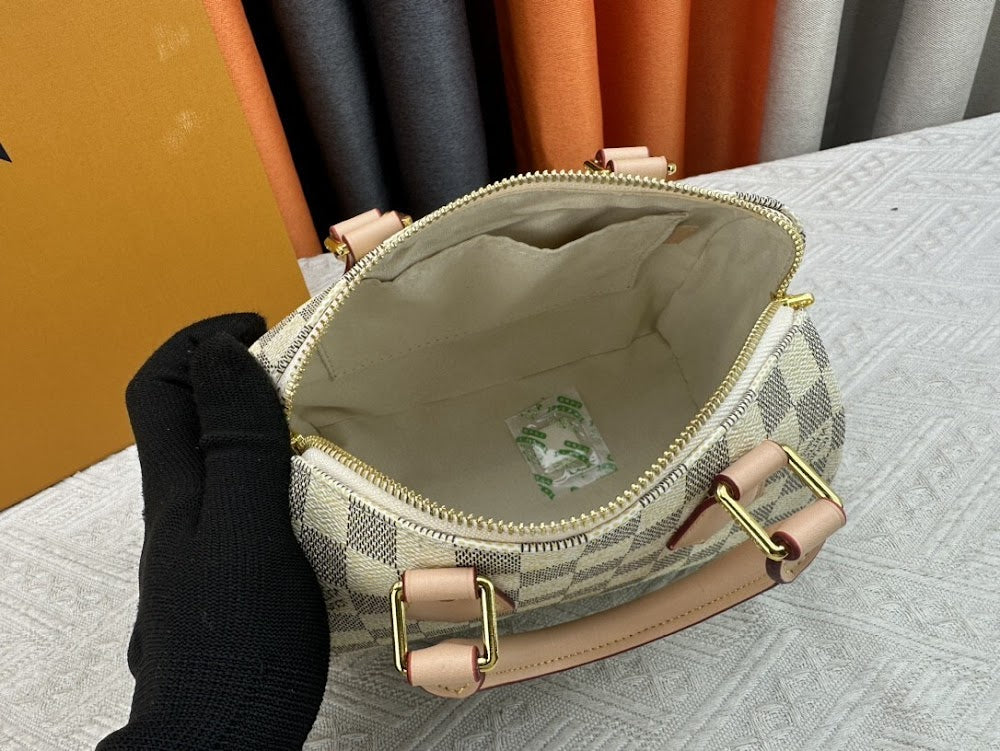 Jessica Bags ln Luxury Bag --76070