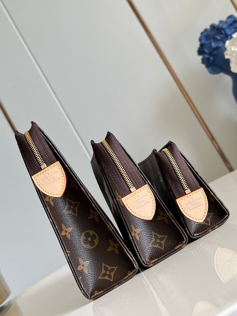 Dragons Bags ln Luxury Bag --97339