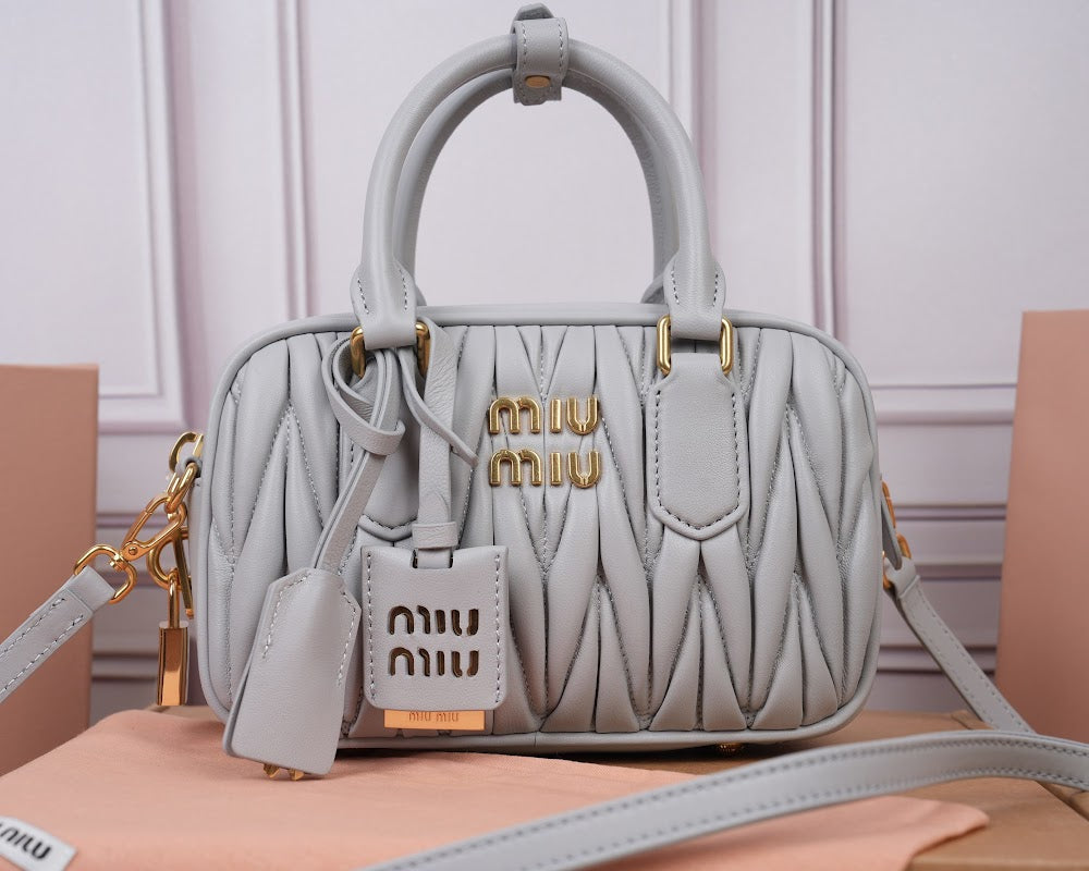 Dragons Bags Miun Miun Luxury Bag --122510