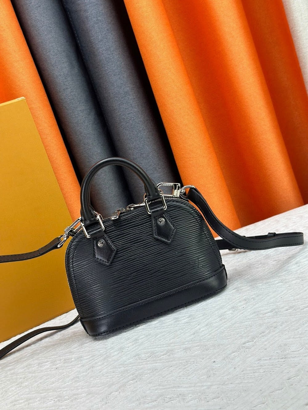 Dragons Bags ln Luxury Bag --76675