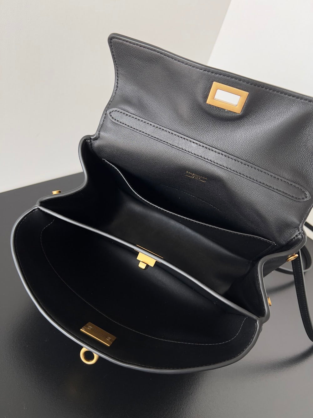 Dragons Bags Balenciaga Luxury Bag --110819