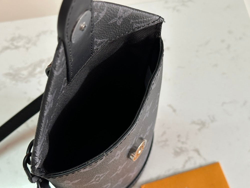 Dragons Bags ln Luxury Bag --70637