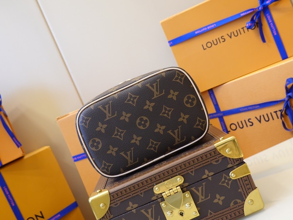 Dragons Bags ln Luxury Bag --66588