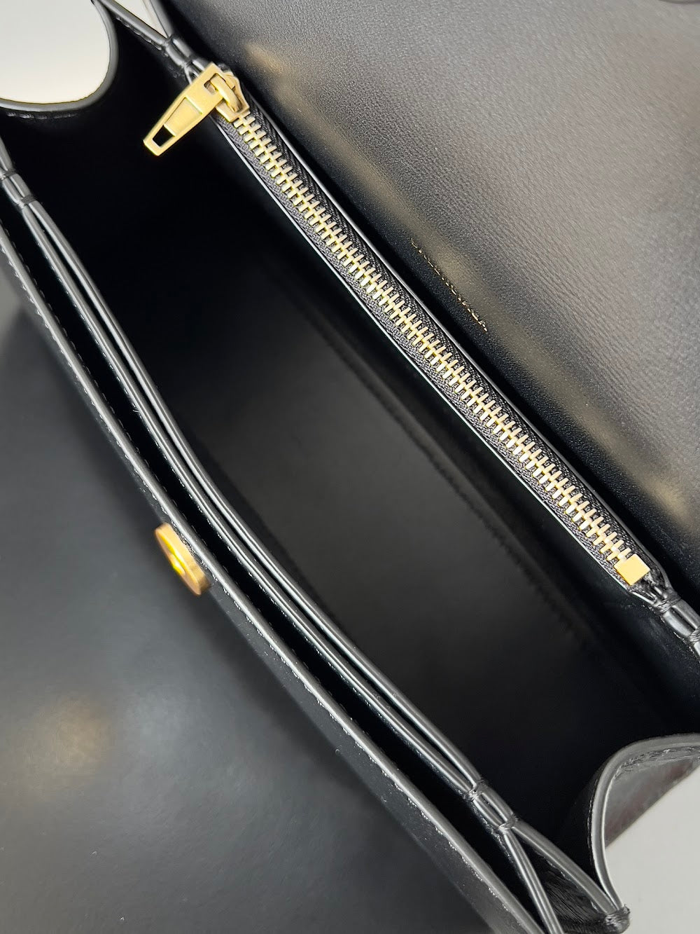 Dragons Bags Balenciaga Luxury Bag --111290