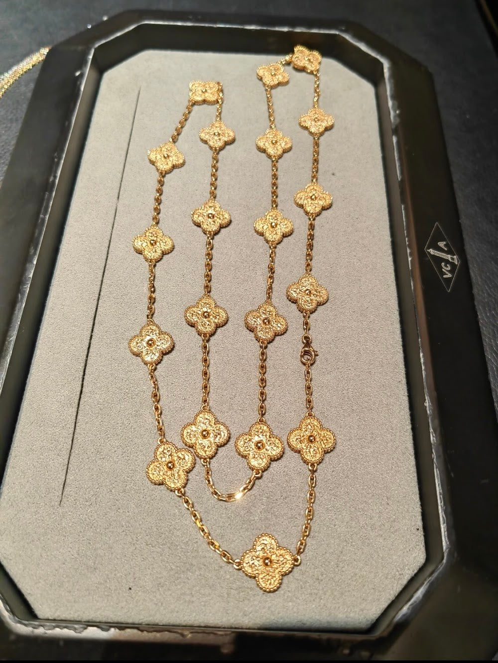 Dragons Bags VCA Luxury Jewelry --51824