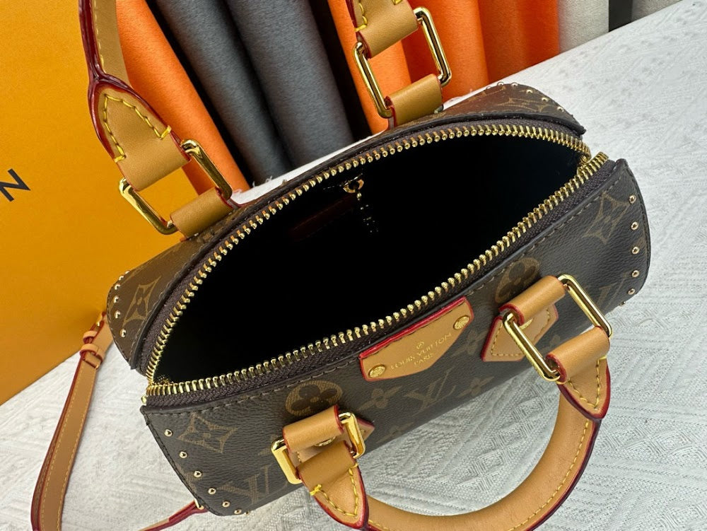 Dragons Bags ln Luxury Bag --81472