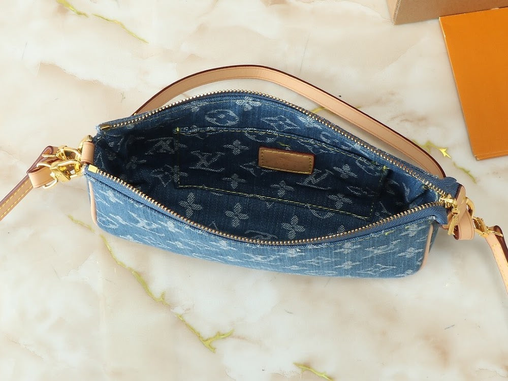 Dragons Bags ln Luxury Bag --76434