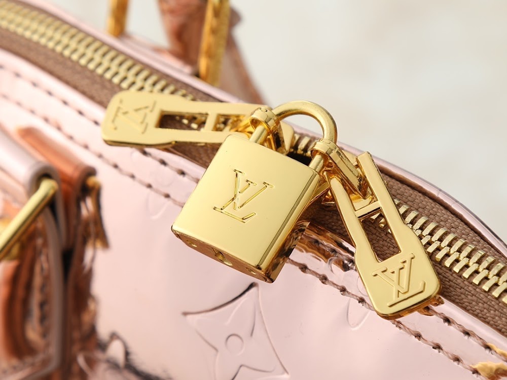 Dragons Bags ln Luxury Bag --77730