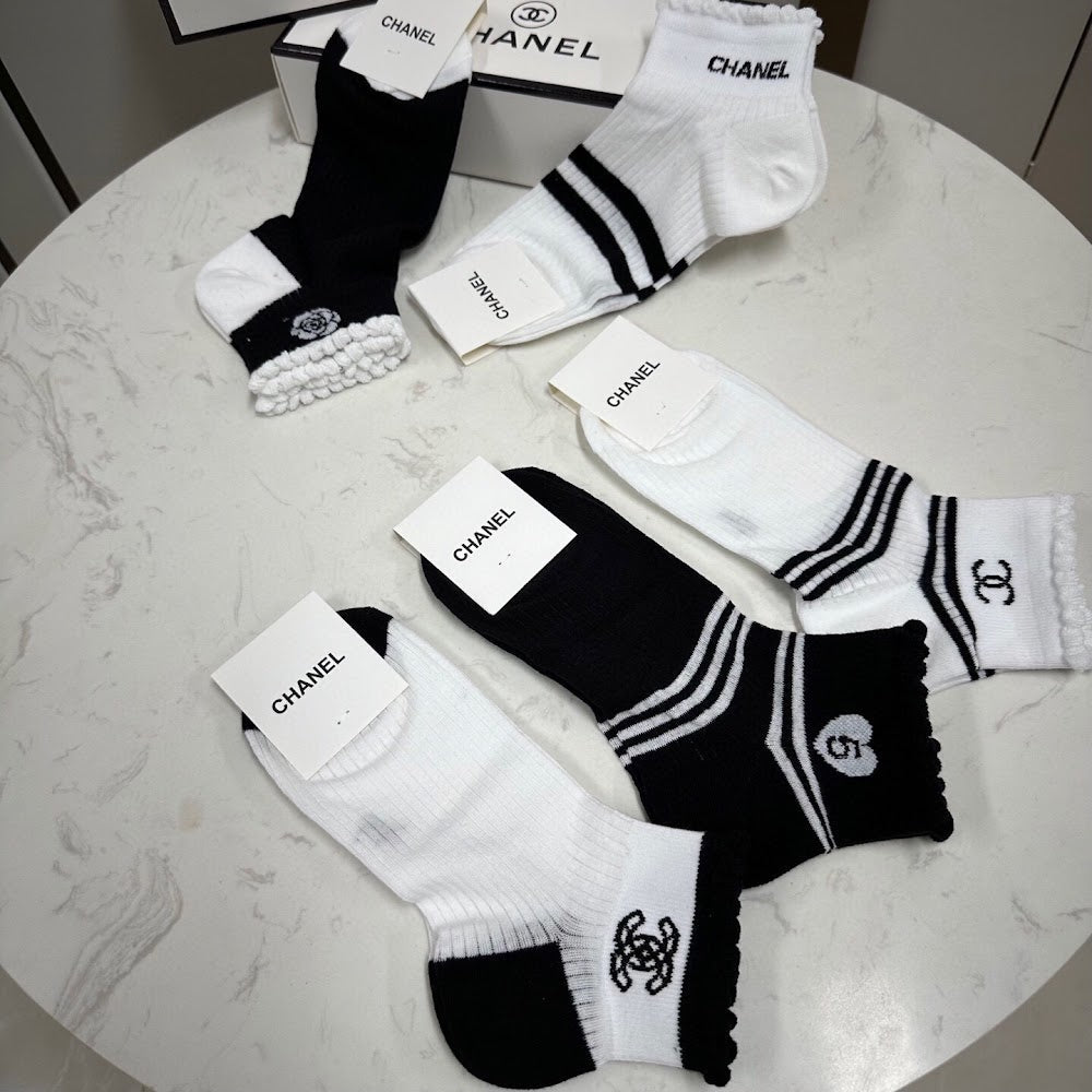 Dragons Bags Premium Luxury Socks --98314